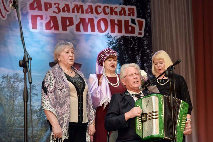 Выступает бывший работник АПЗ Василий Афиногенов