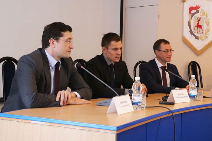 Глава региона Г. Никитин, А. Абрамов и Д. Миронов