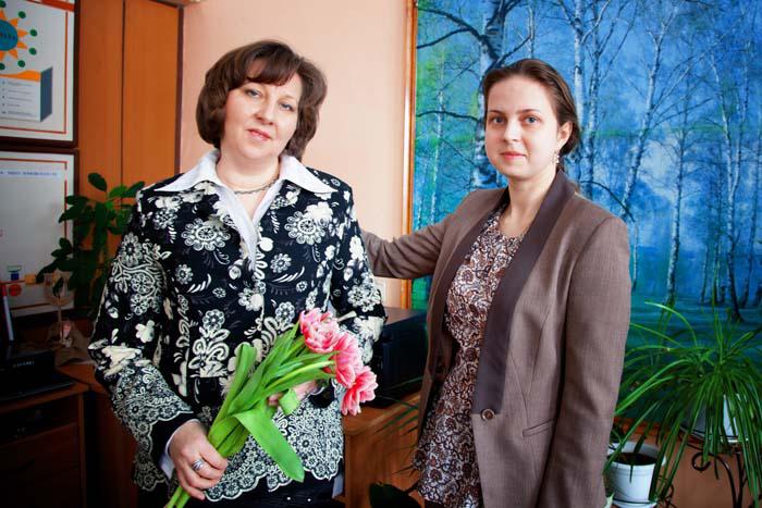 Е.Н. Рогожина и Ю.С. Садовникова (мама и дочь) – педагоги Ломовской школы